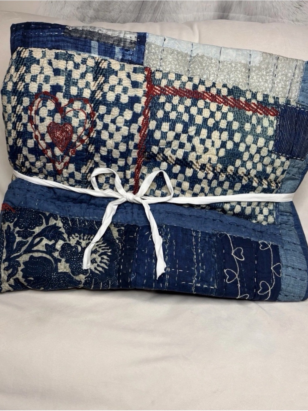 Pottery Barn Reversible Love Quilt King/Cal King Excellent Condition
